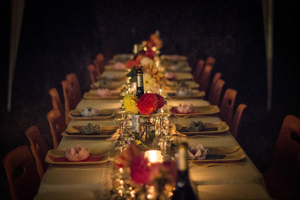 Élégance à Table  Les Assiettes pour dîners formels à ne pas manquer